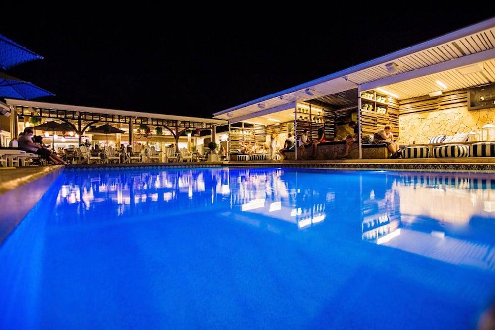 Rambutan Resort Townsville Luaran gambar